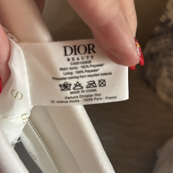Christian Dior white velvet make up bag/clutch - Picture 5 of 8